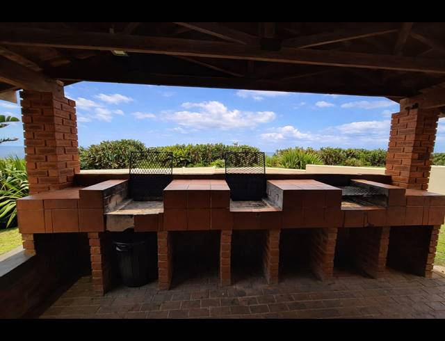 2 BEDROOM APARTMENT FOR SALE IN UVONGO BEACH